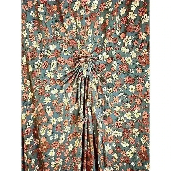 Cotton on Woven Marissa Gathered Front Mini Dress Size M Floral - Picture 3 of 6